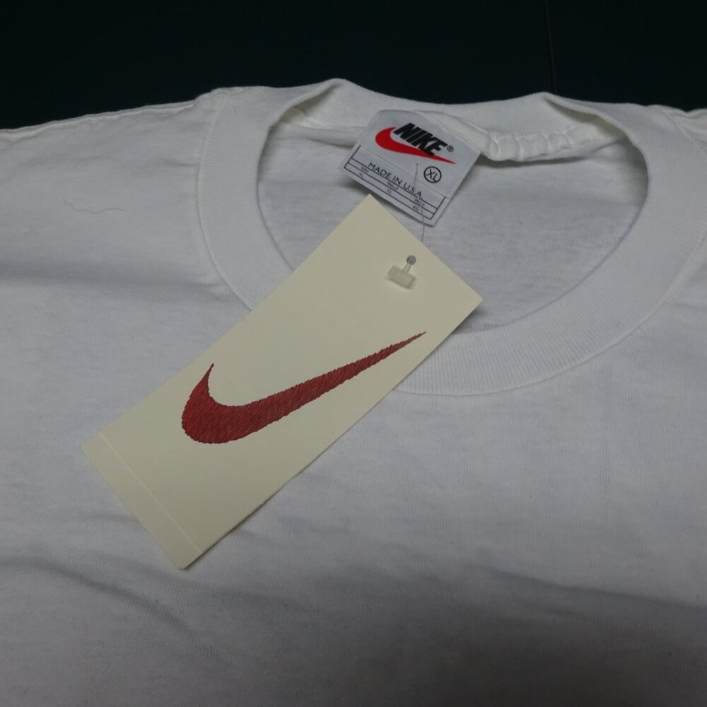 Nike Vintage Soccer | Brand-New | XL - Picture 4 of 5